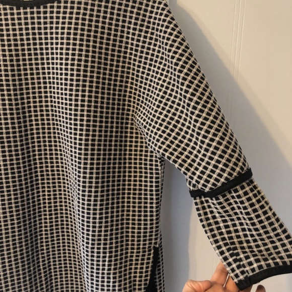 Structured Top - Picture 5 of 5